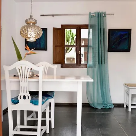 펜션 Stylish House In A Real With Private Garden