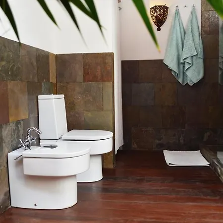 Stylish House In A Real With Private Garden Uga